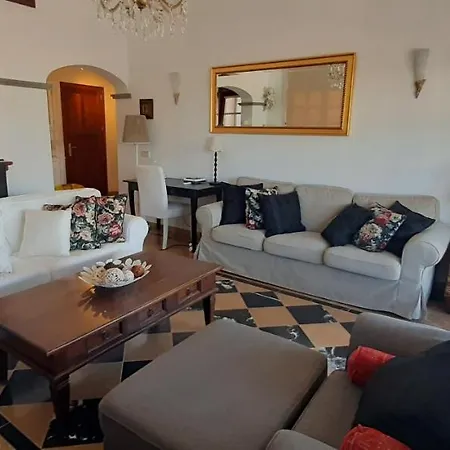 Luna Adais Villa *