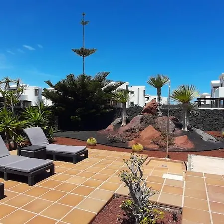 Luna Adais Villa